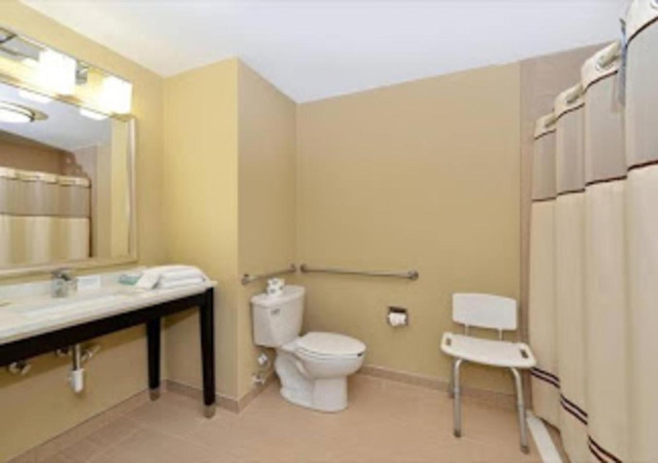 Quality Suites Nashville Airport Dış mekan fotoğraf