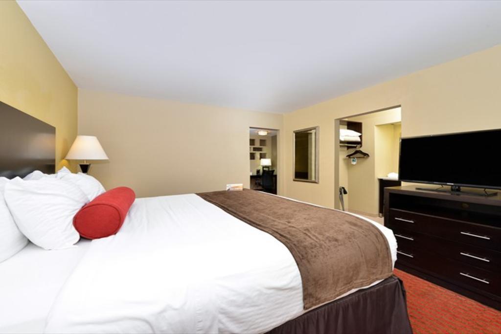 Quality Suites Nashville Airport Dış mekan fotoğraf